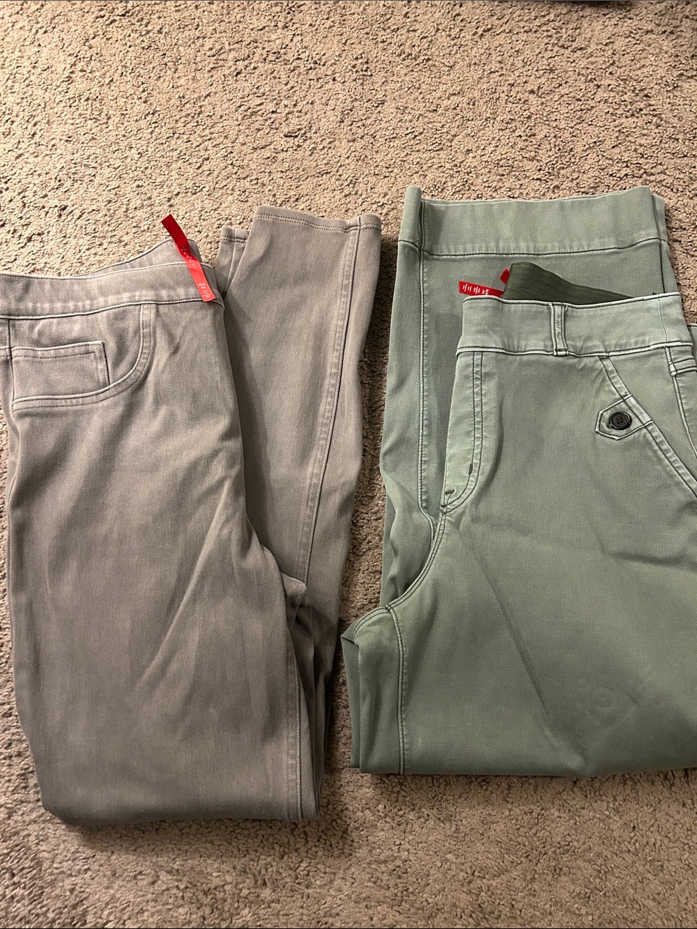 SPANX Women's Jeggings in Light Gray and Sage Wide Cropped ♥️ 2 for 1 ♥️ Medium